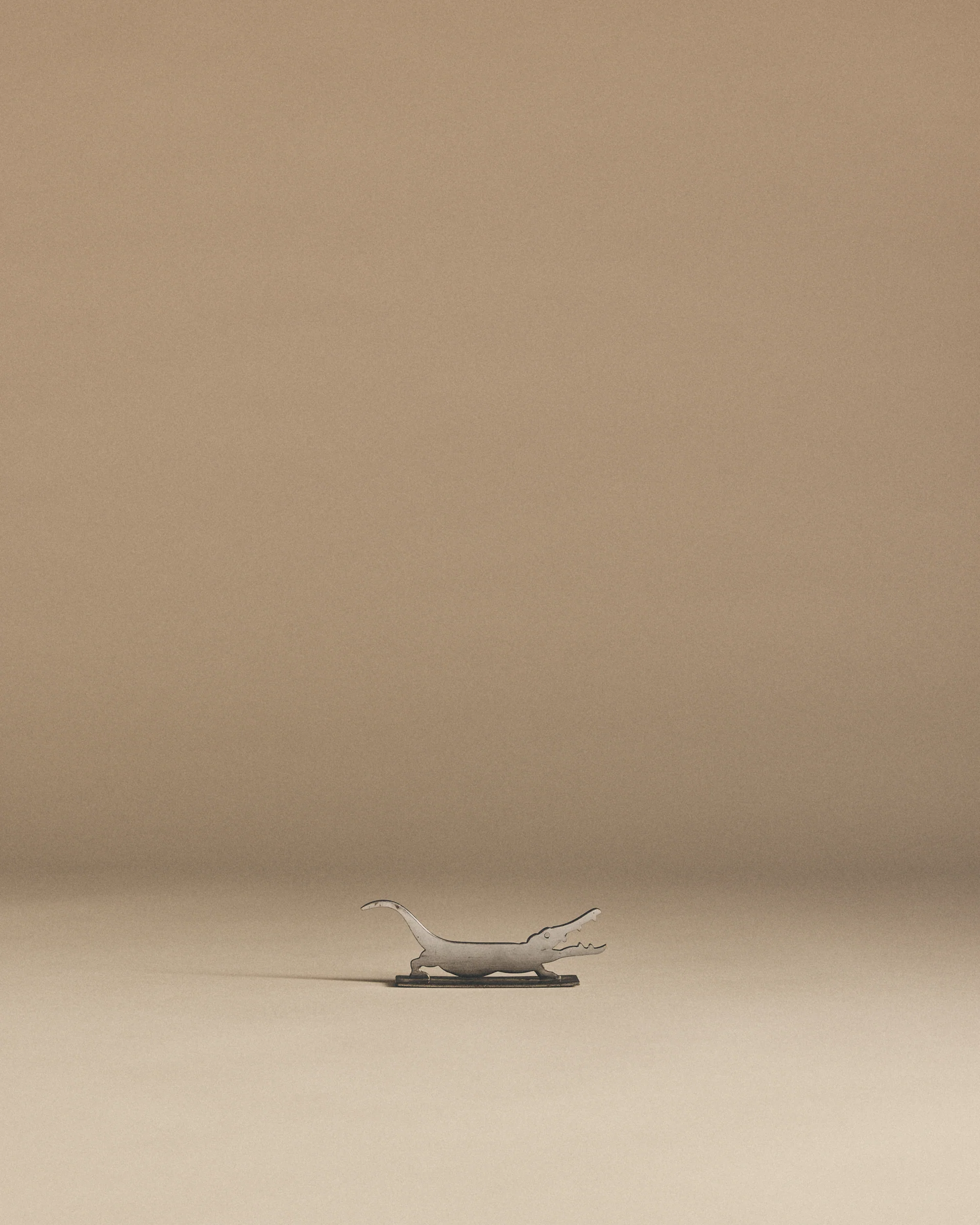 Alligator Cutlery Rests - Image 4