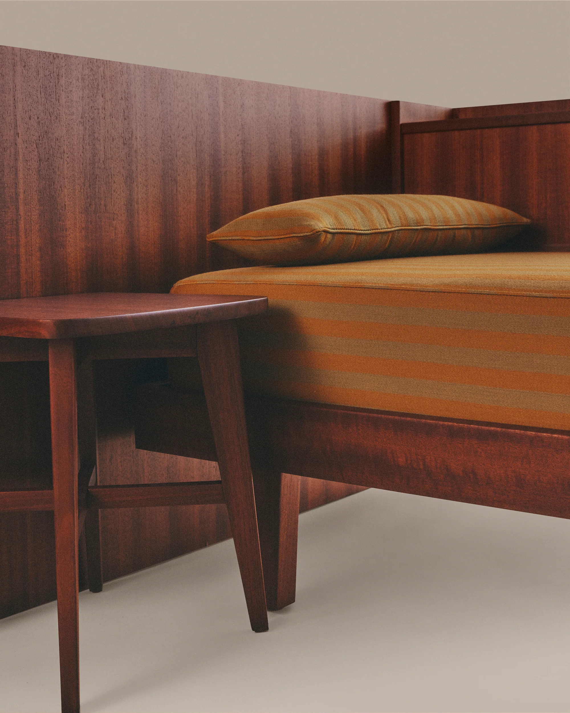 Art Deco Daybed - Image 2