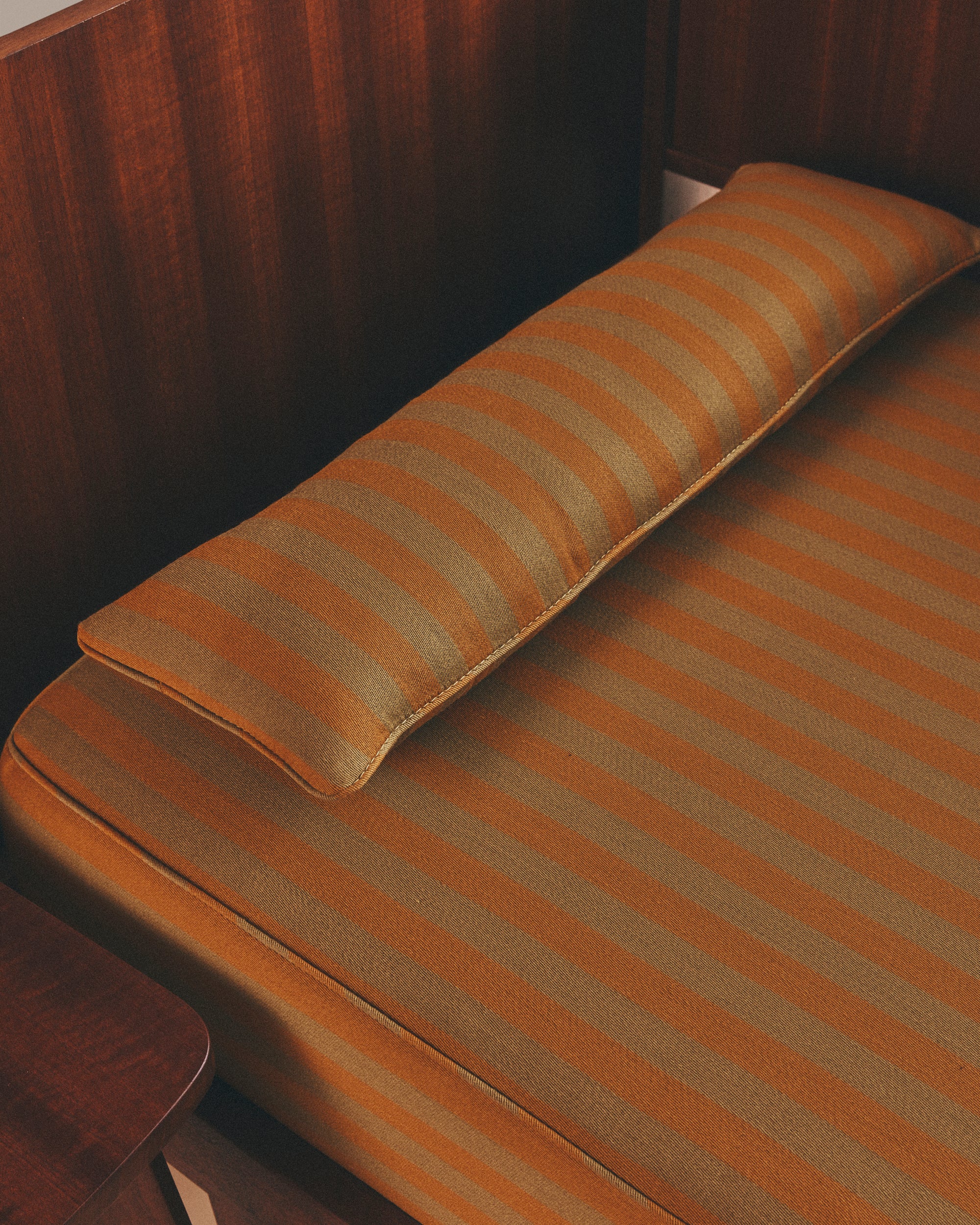 Art Deco Daybed - Image 4