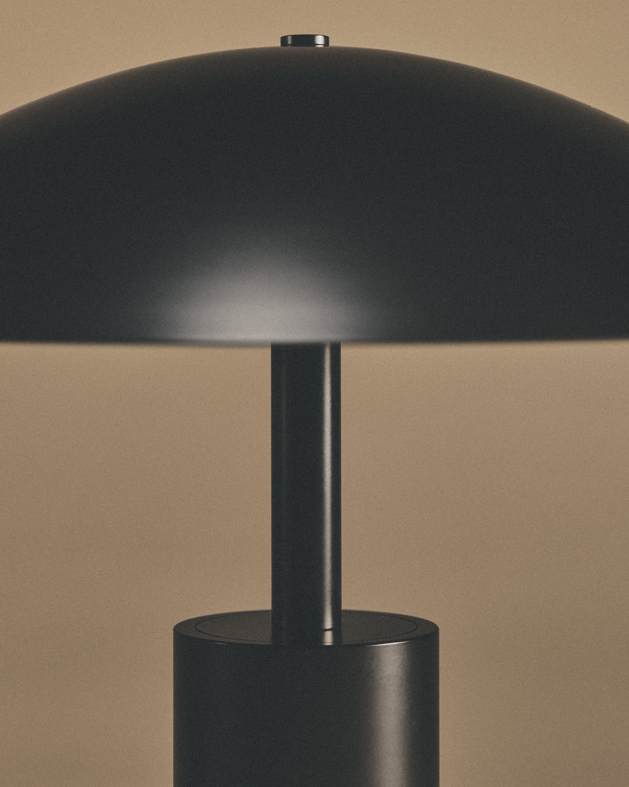 Arundel Low Table Lamp - Image 7