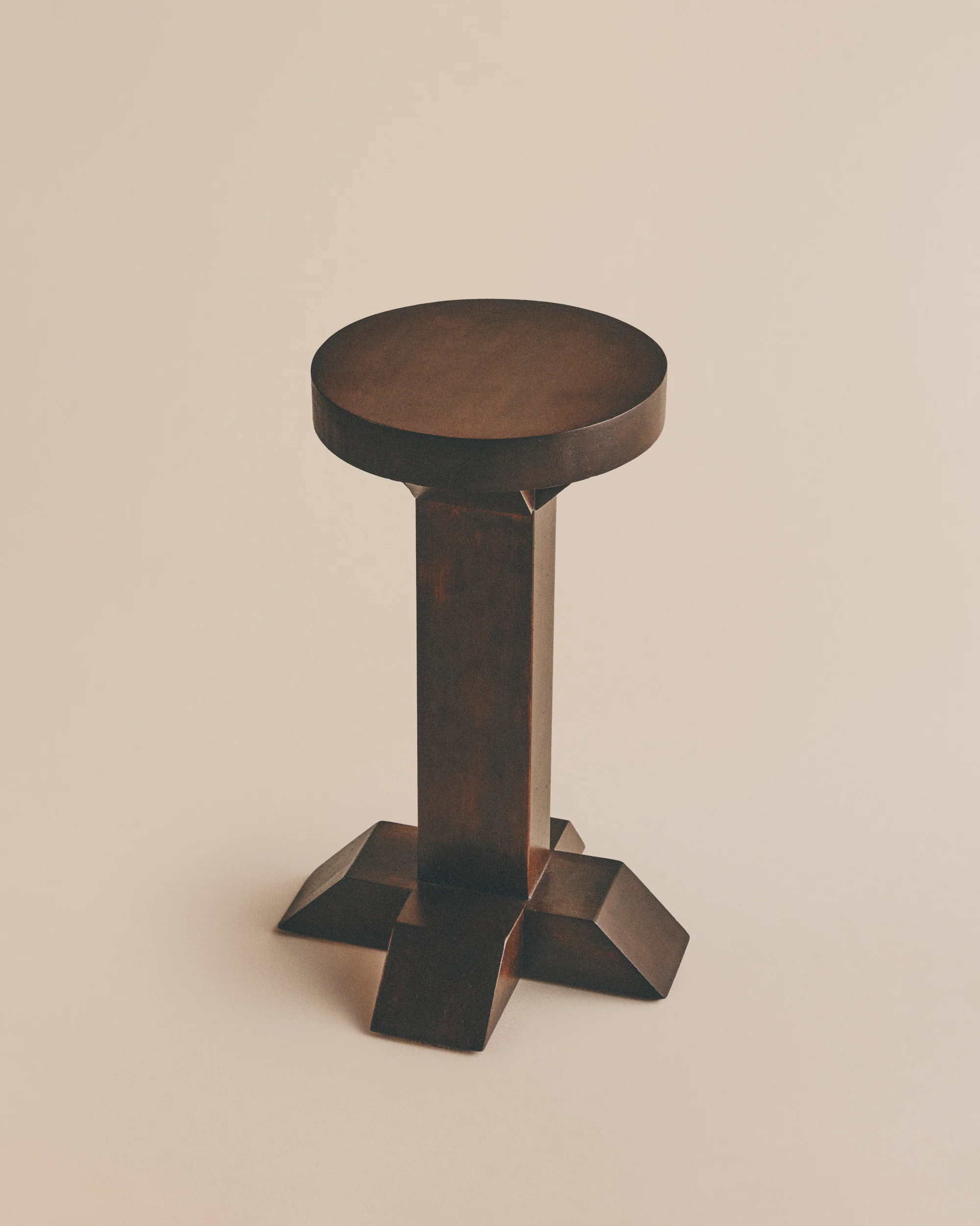 Brutalist Plinth - Image 5