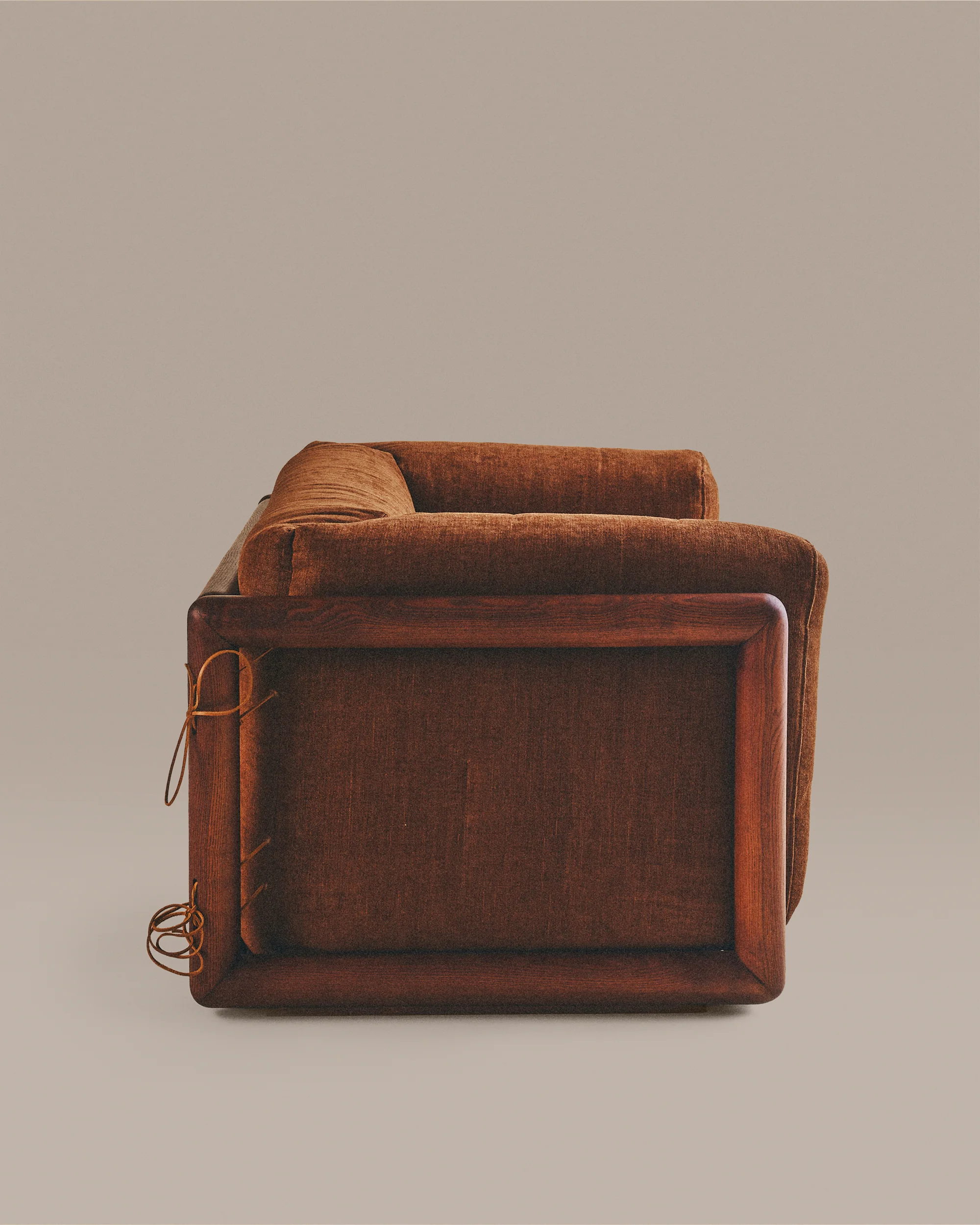 Cornaro Puff and Ottoman - Image 4