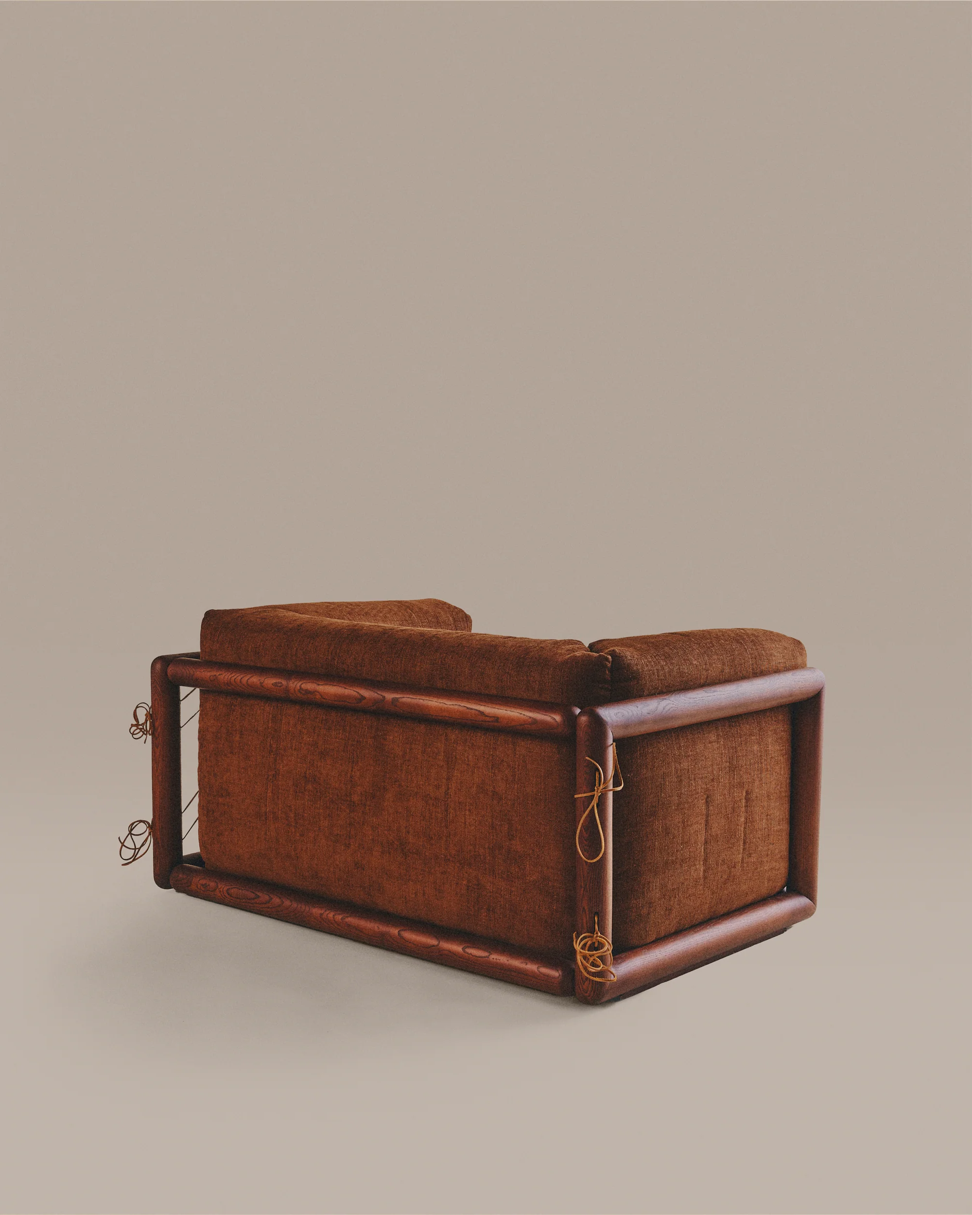 Cornaro Puff and Ottoman - Image 5