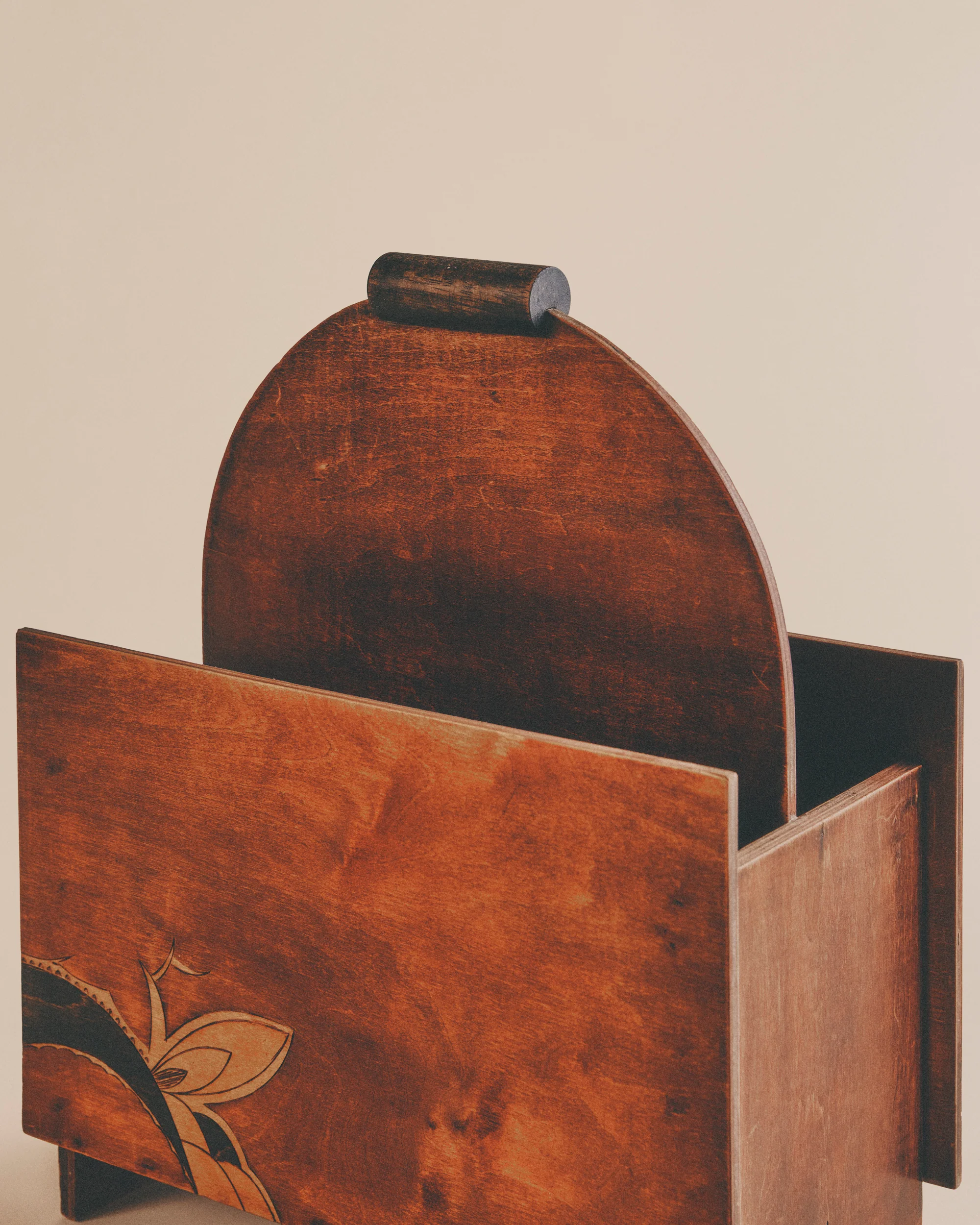 Fehn Magazine Rack - Image 5