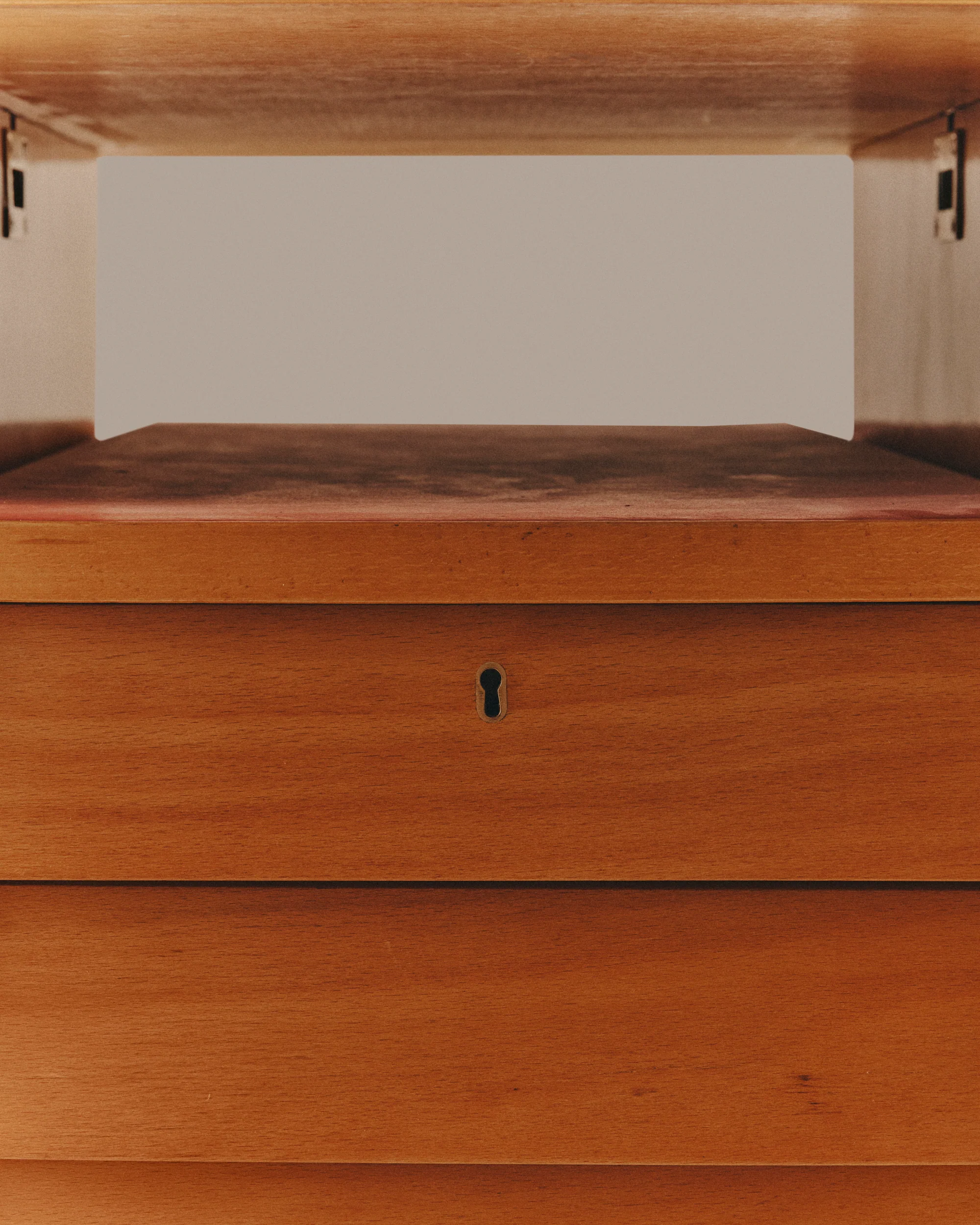 Forli Double Pedestal Desk and Chair - Image 5