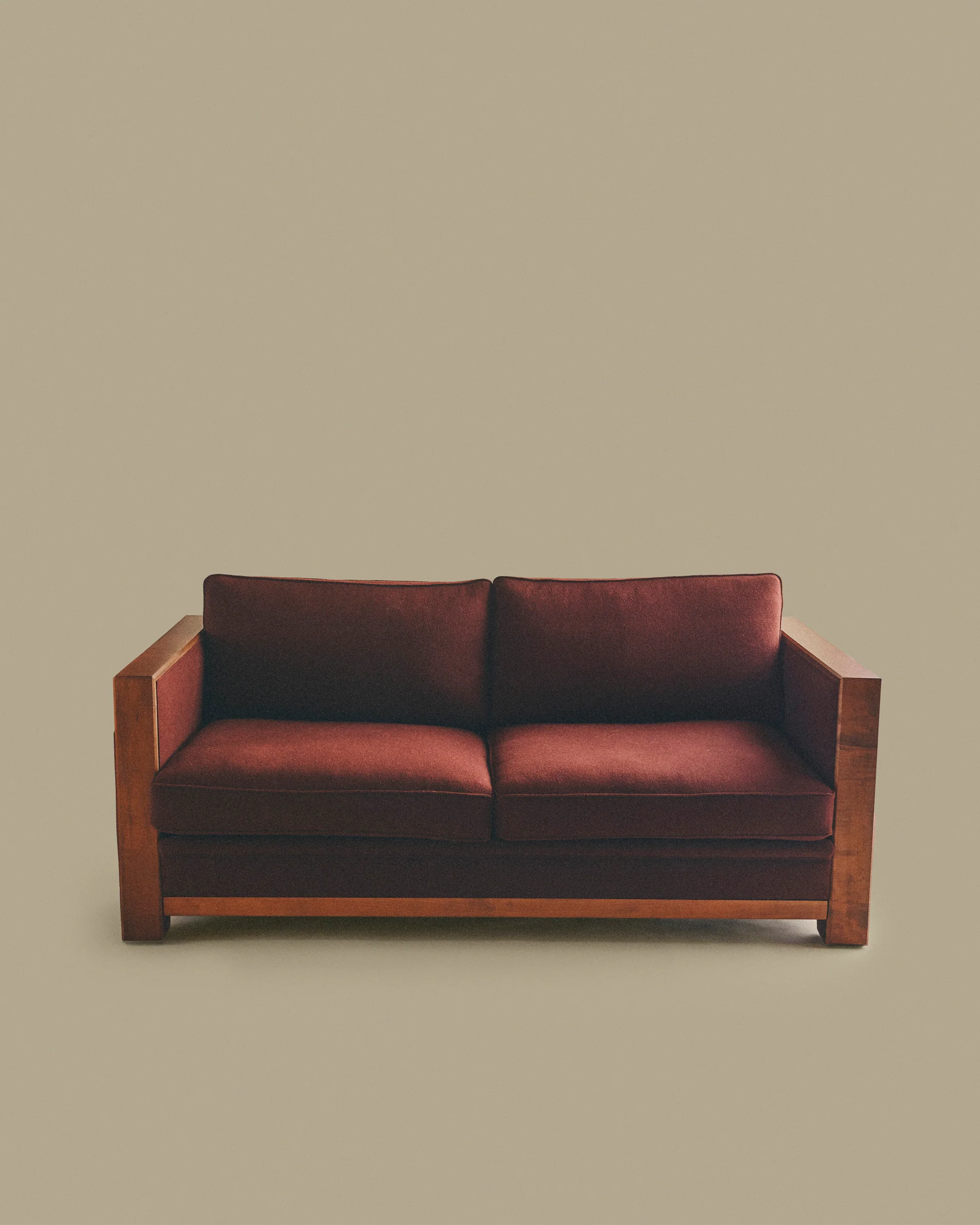 Fox Trot Sofa - Image 3