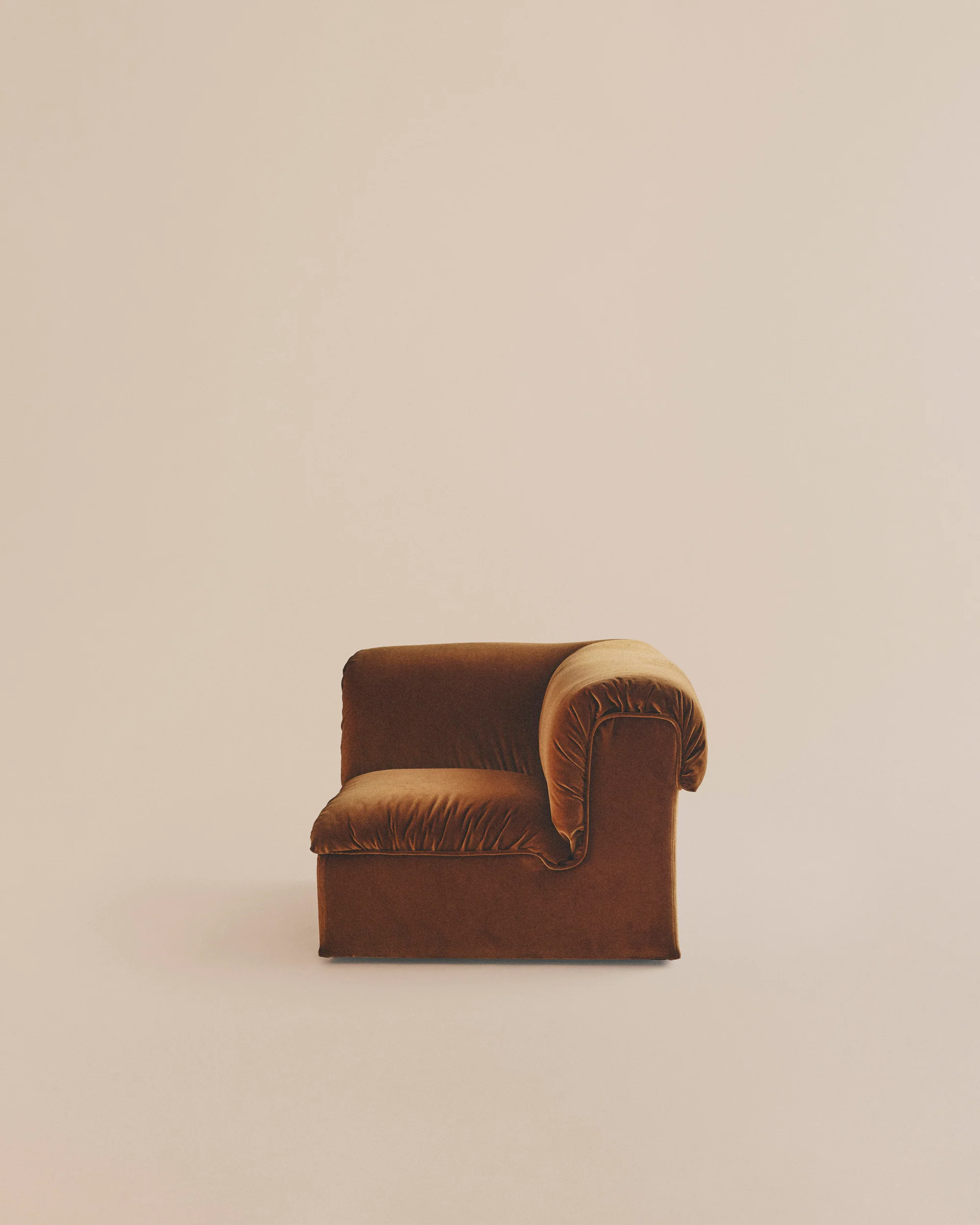 Lara Sectional - Image 5