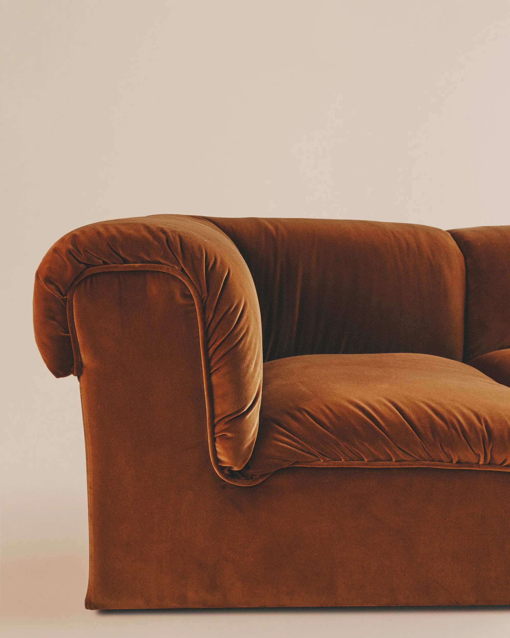 Lara Sectional - Image 7