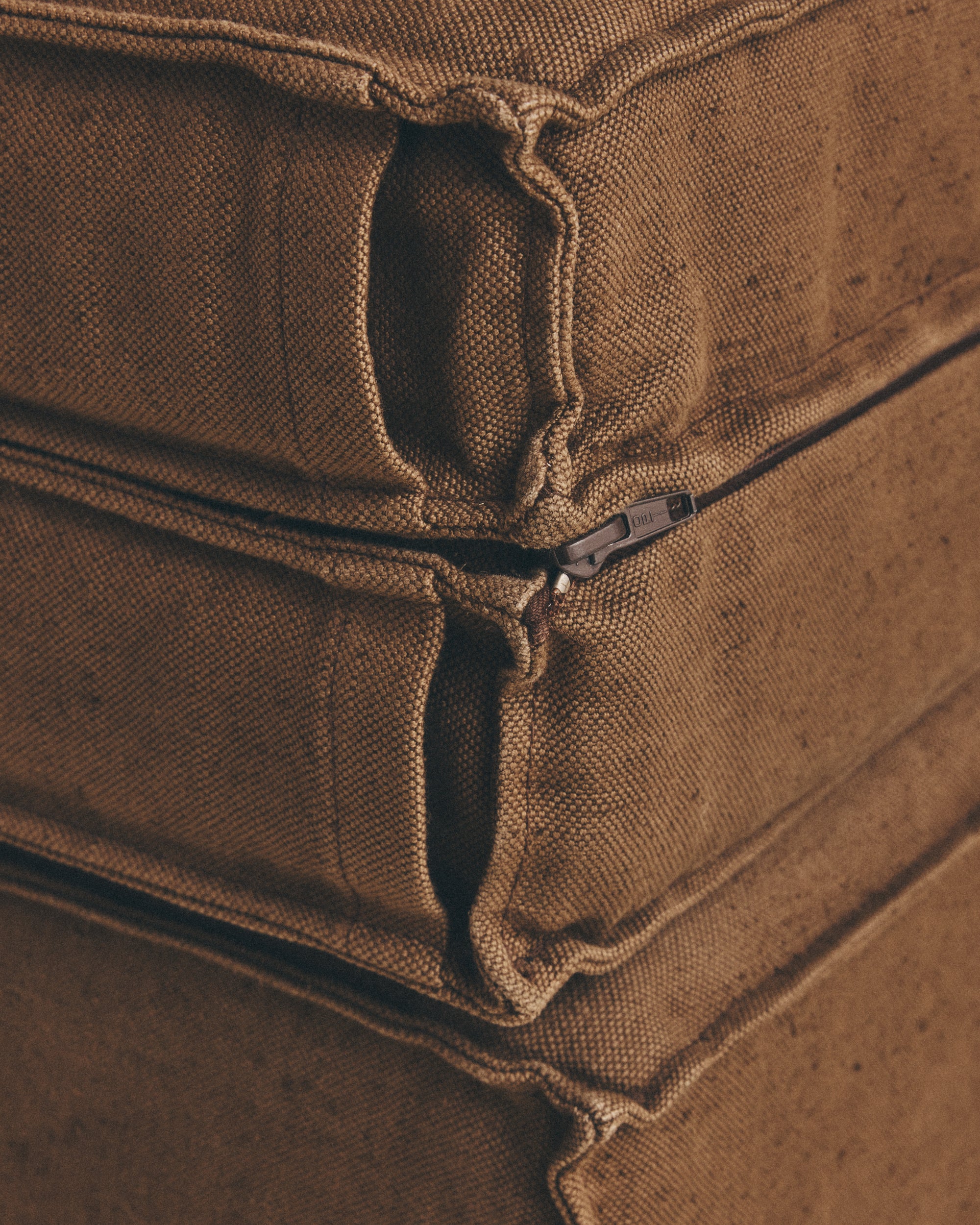 Mecum Tecum Sofa - Image 3