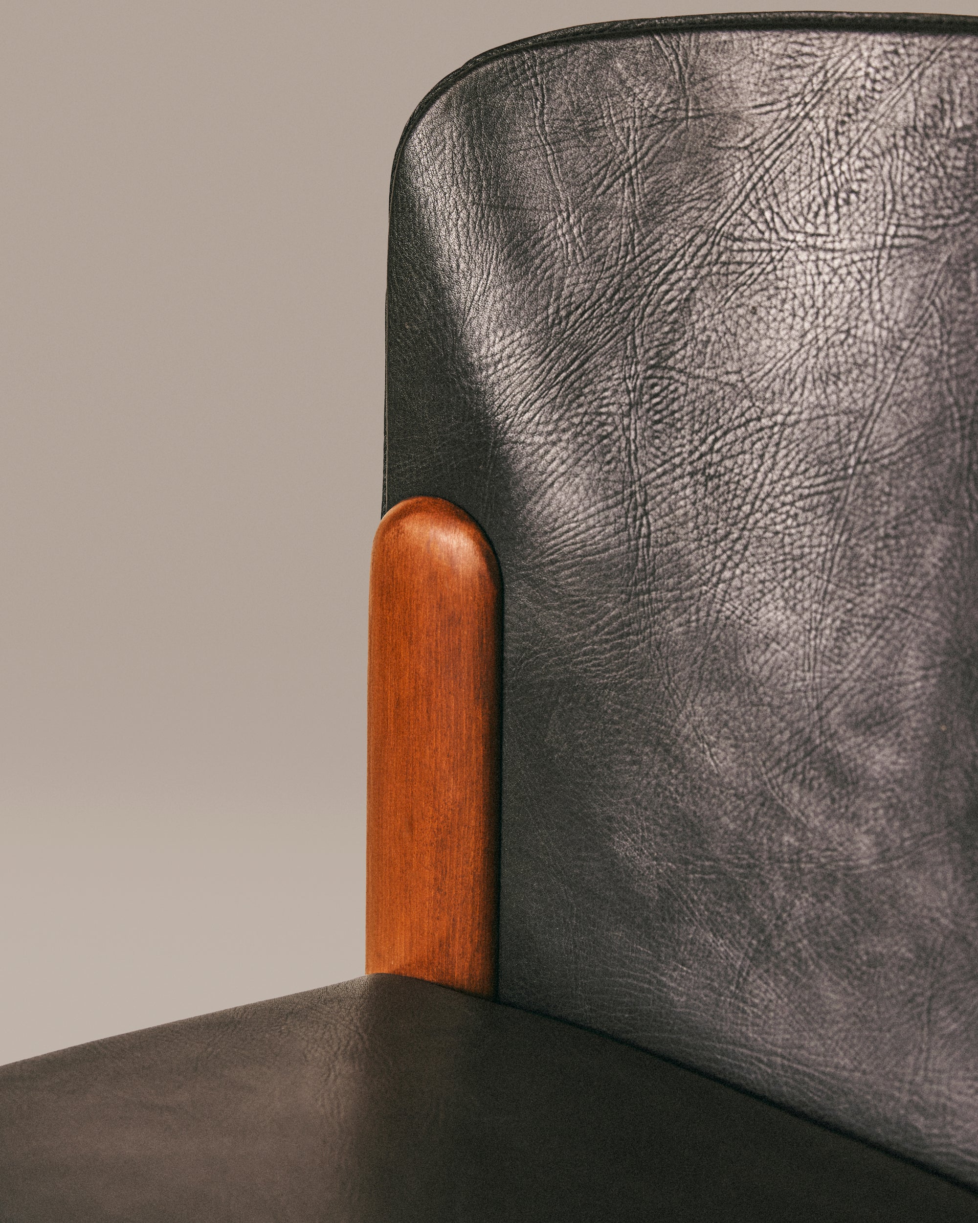 Mod. 330 Chairs - Image 2