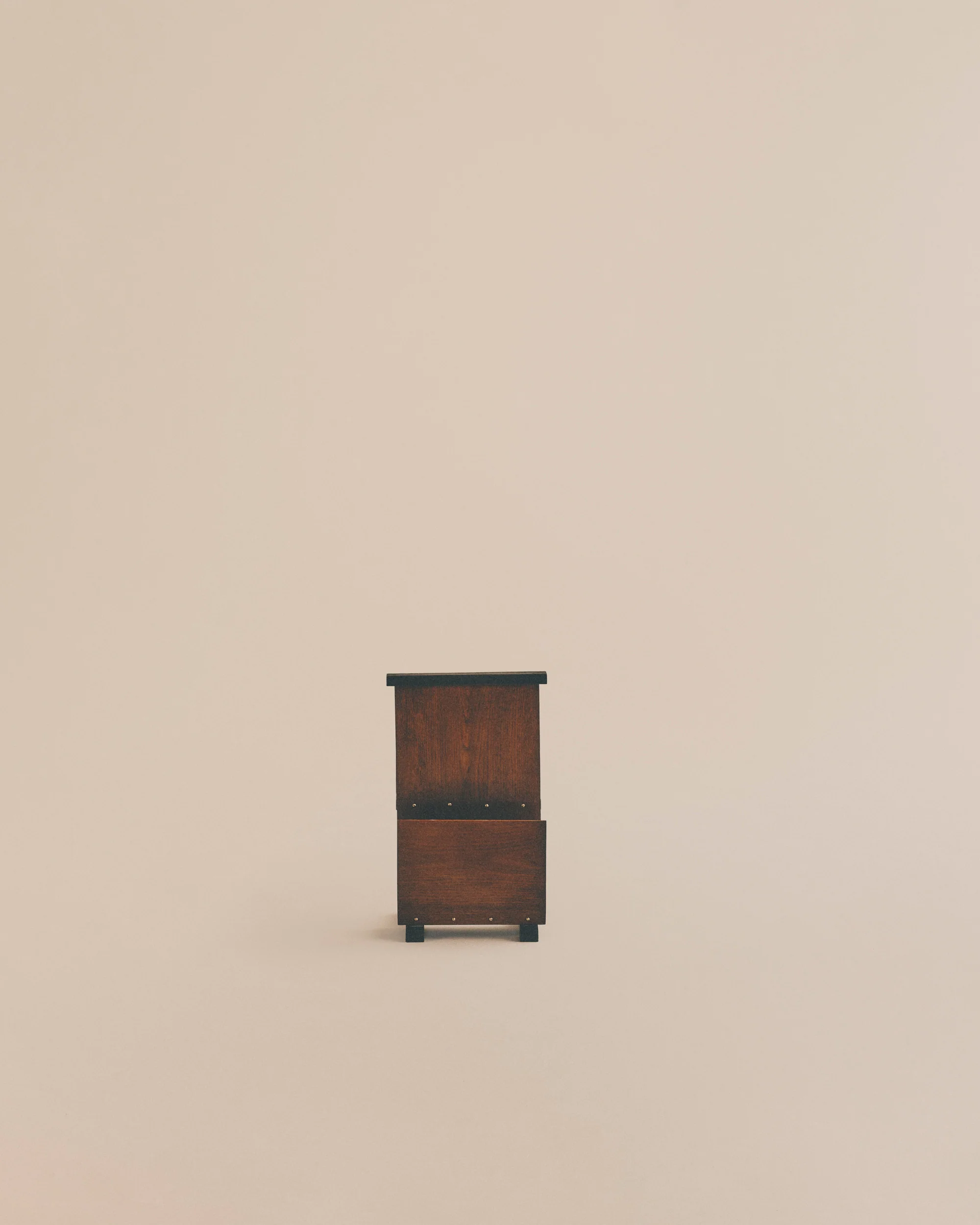 Modernist Magazine Rack - Image 4