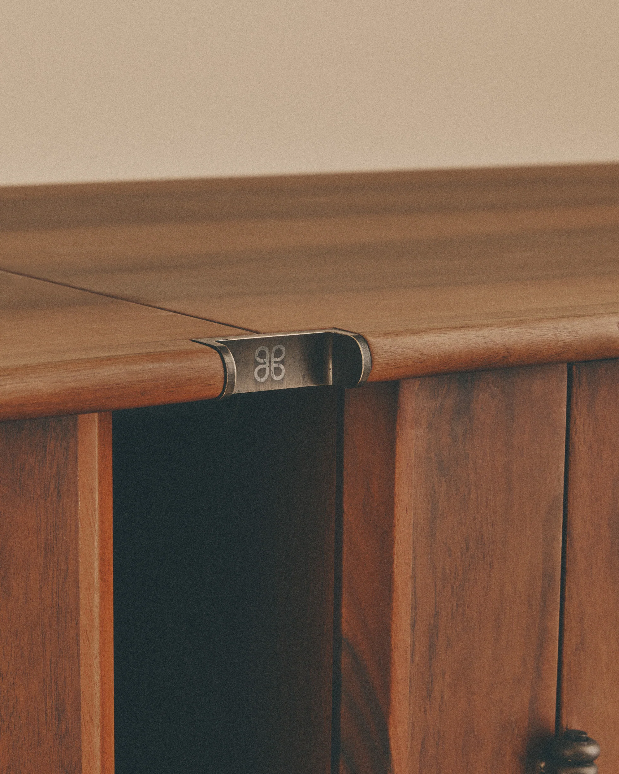 Scuderia Sideboard - Image 6