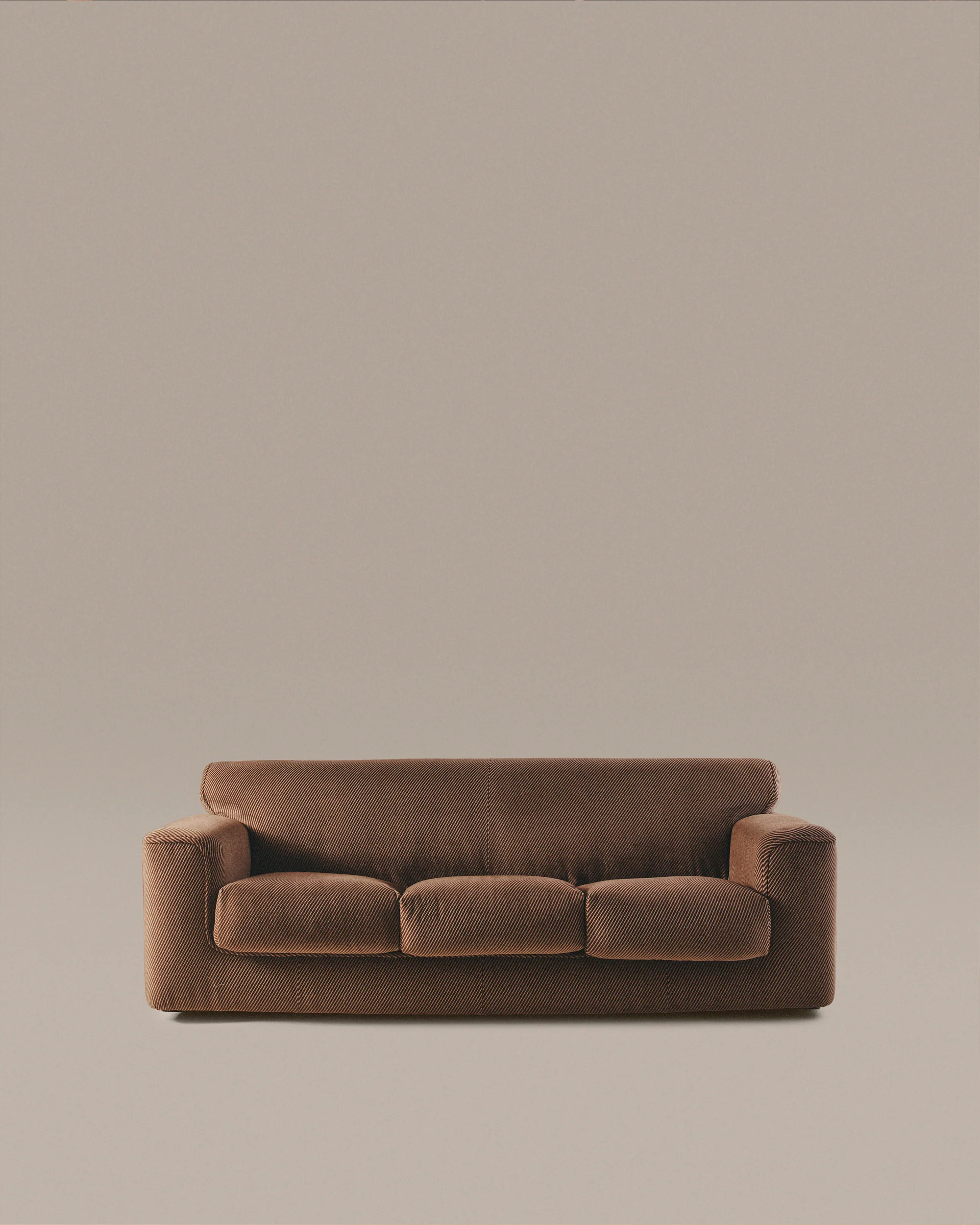 Soluna Sofa