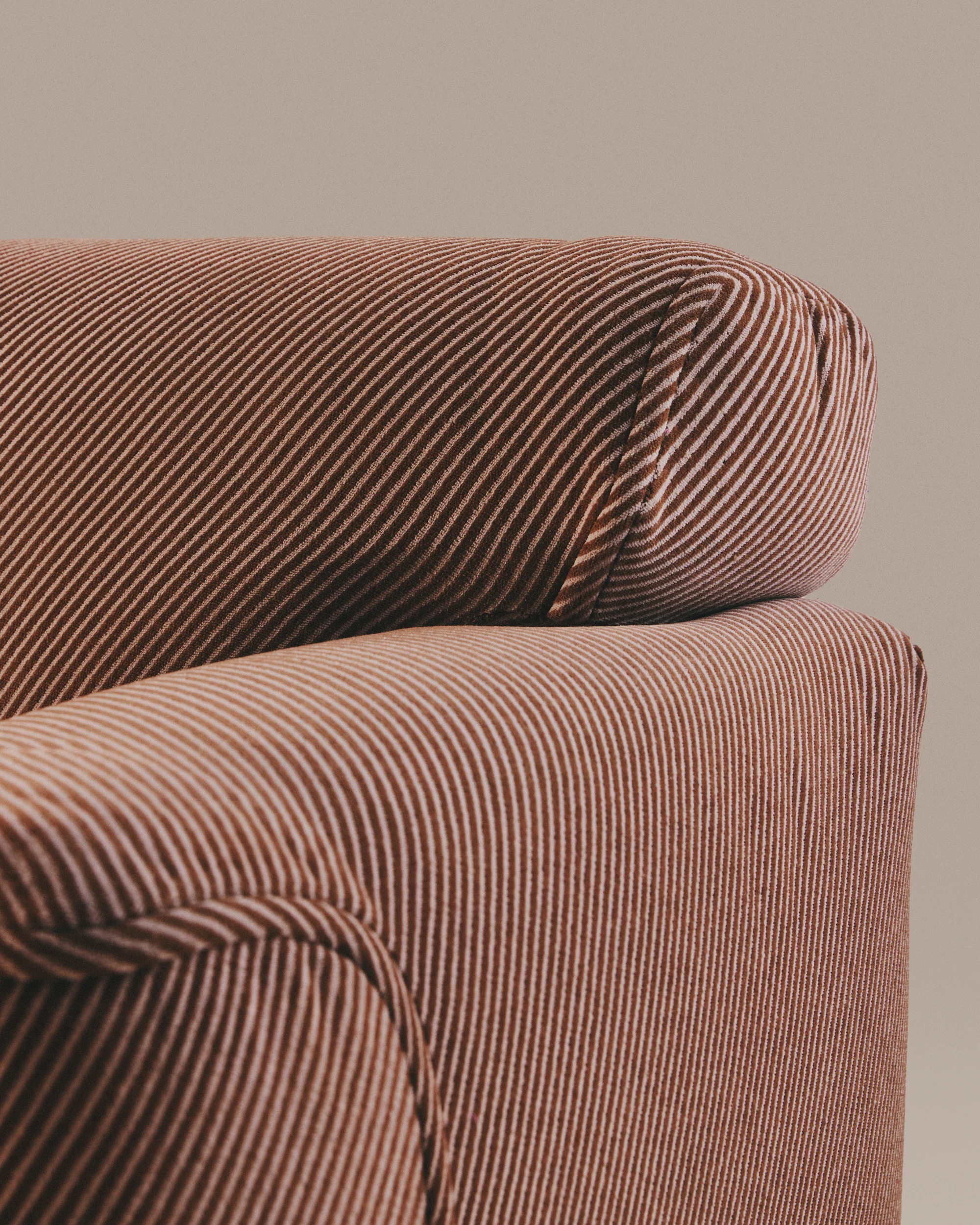 Soluna Sofa - Image 7