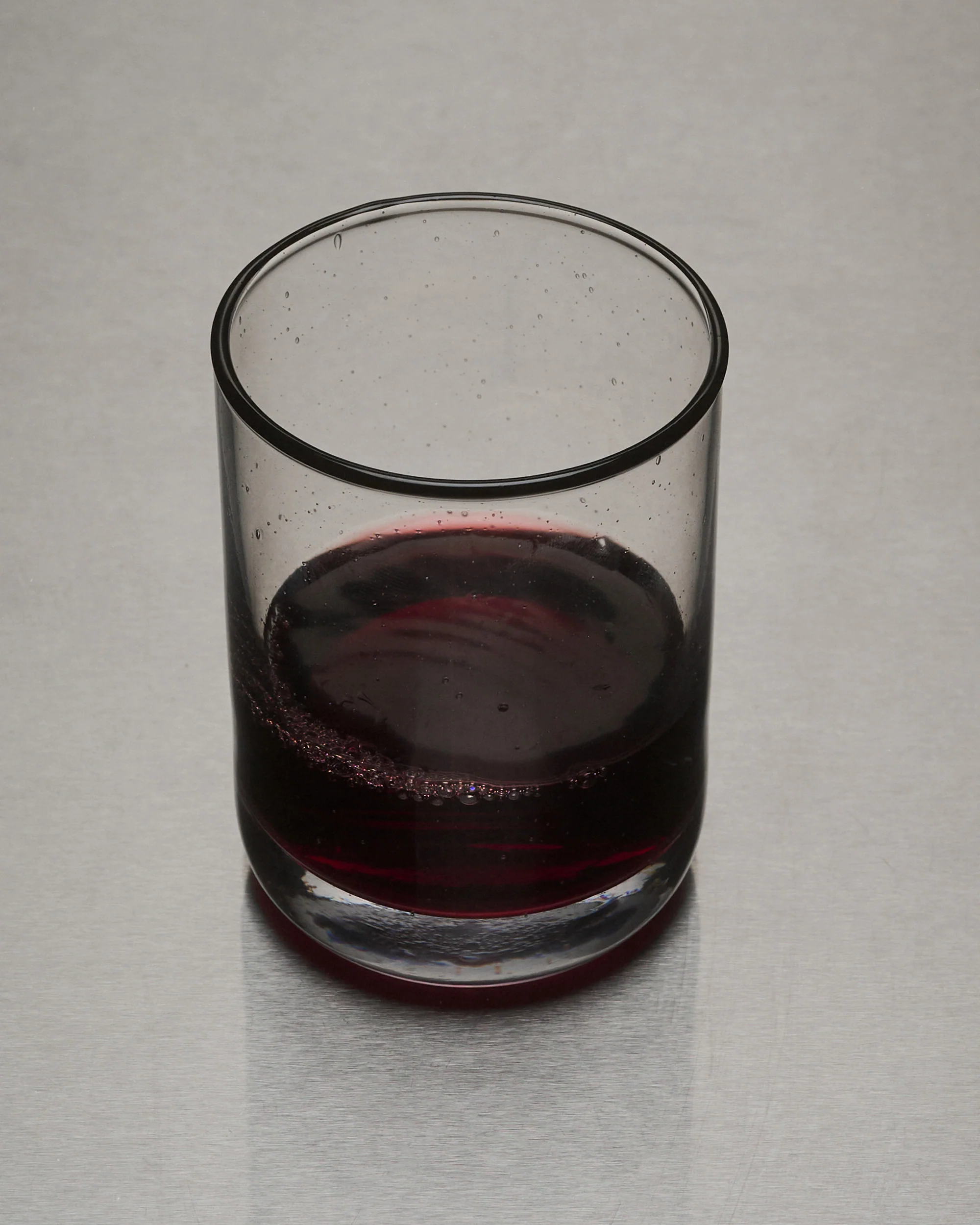 SR Bubble Glass Black Rim, Drinking Low - Image 2