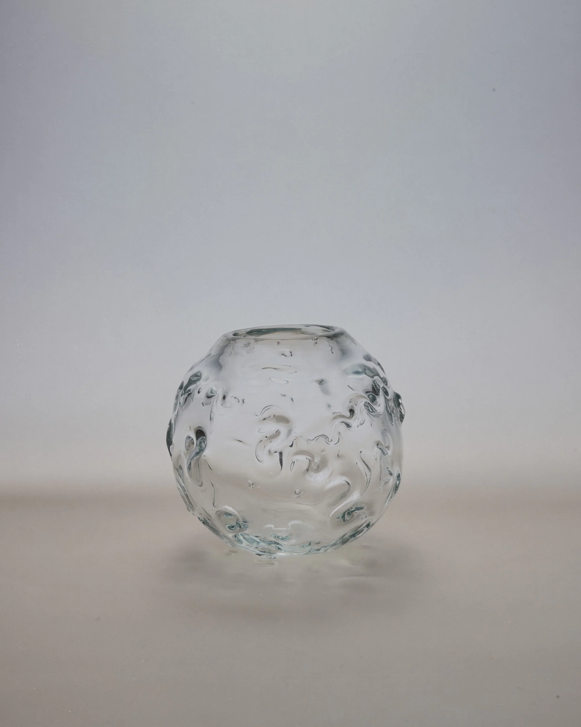 SR Vintage Glass Vase Clear - Image 3