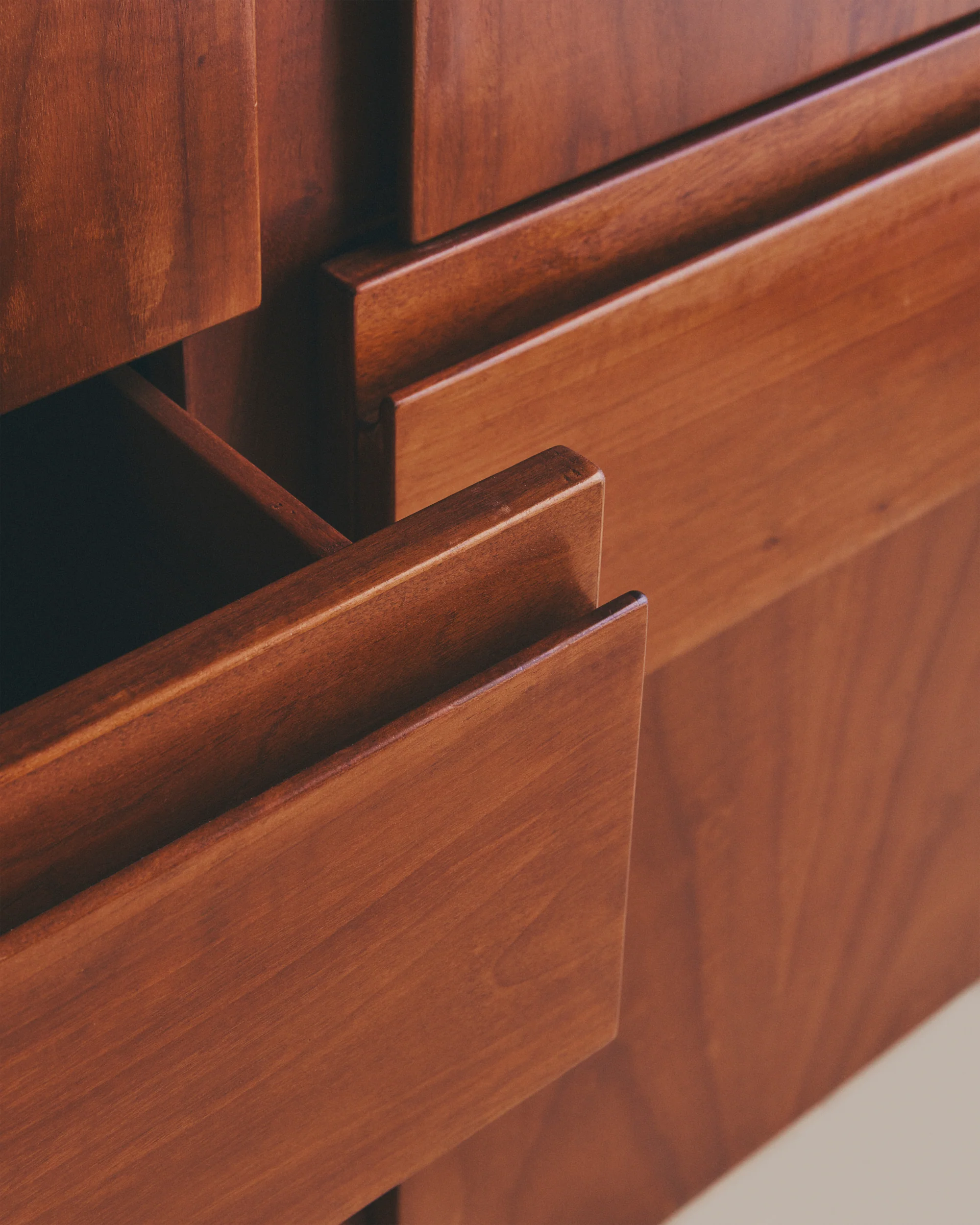 Torbecchia Sideboard - Image 2