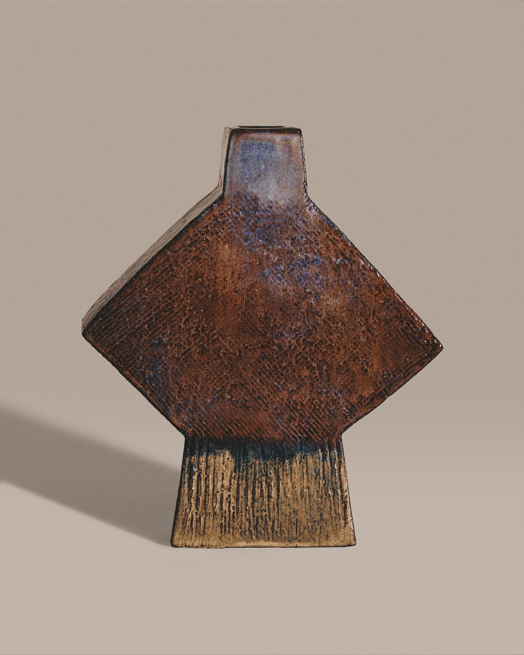 Tricolor Wingspan Vase