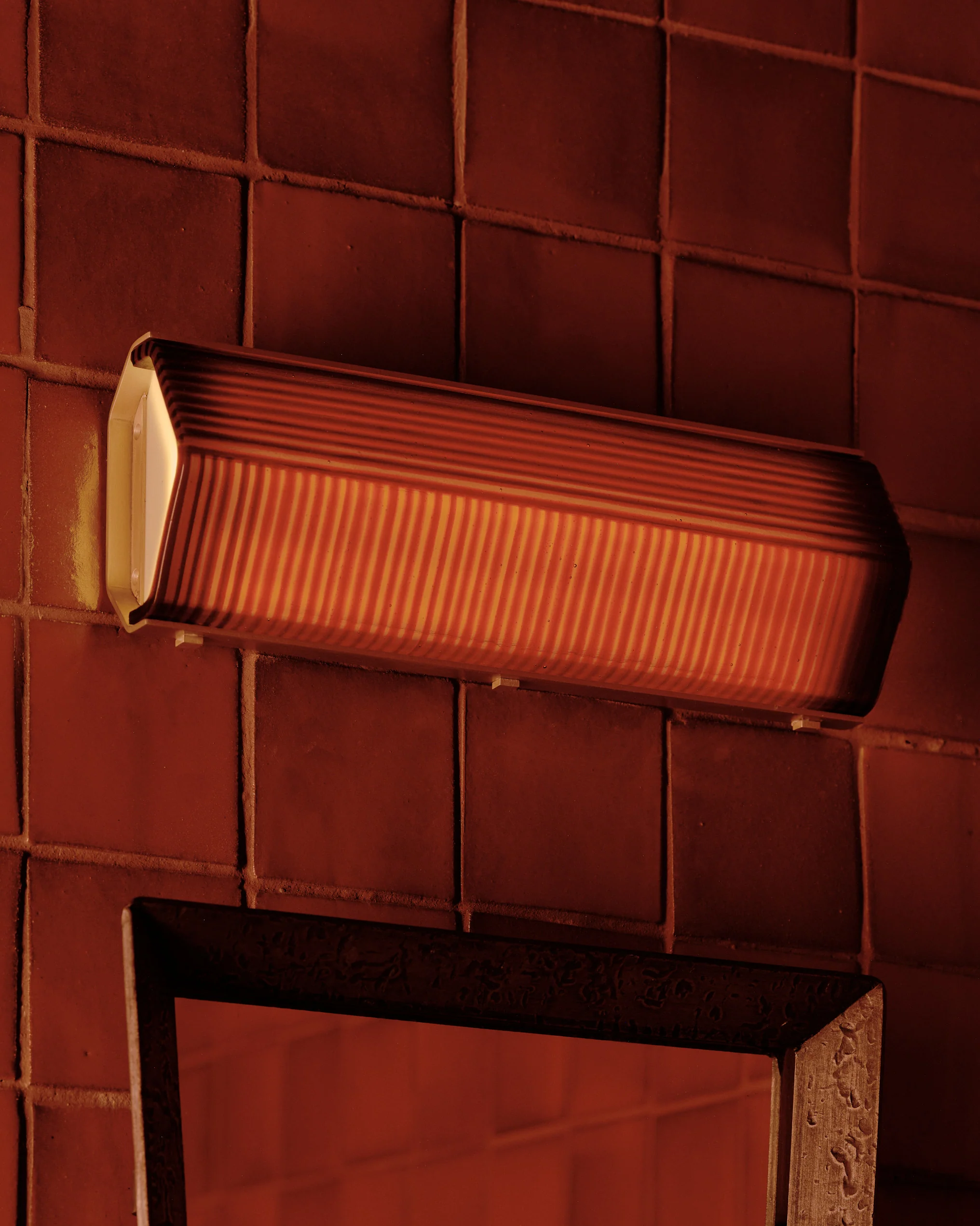 Verso Surface Mount, Small - Image 3